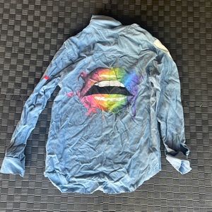 Lauren Moshi Button Up Minor Fabric Spot